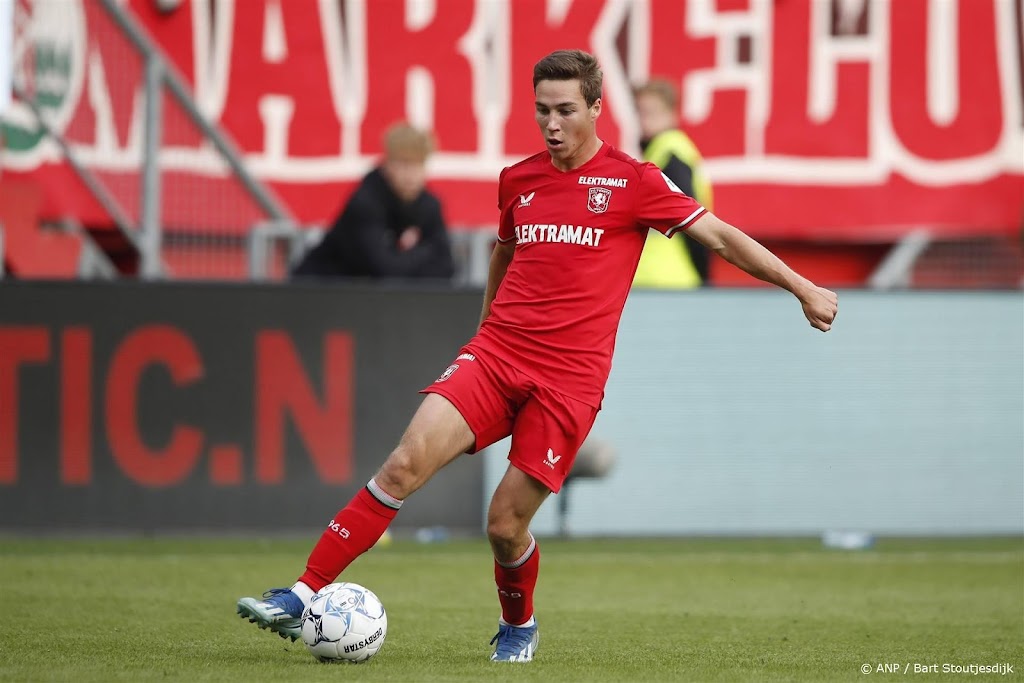 Sparta huurt middenvelder Eiting tot einde seizoen van FC Twente
