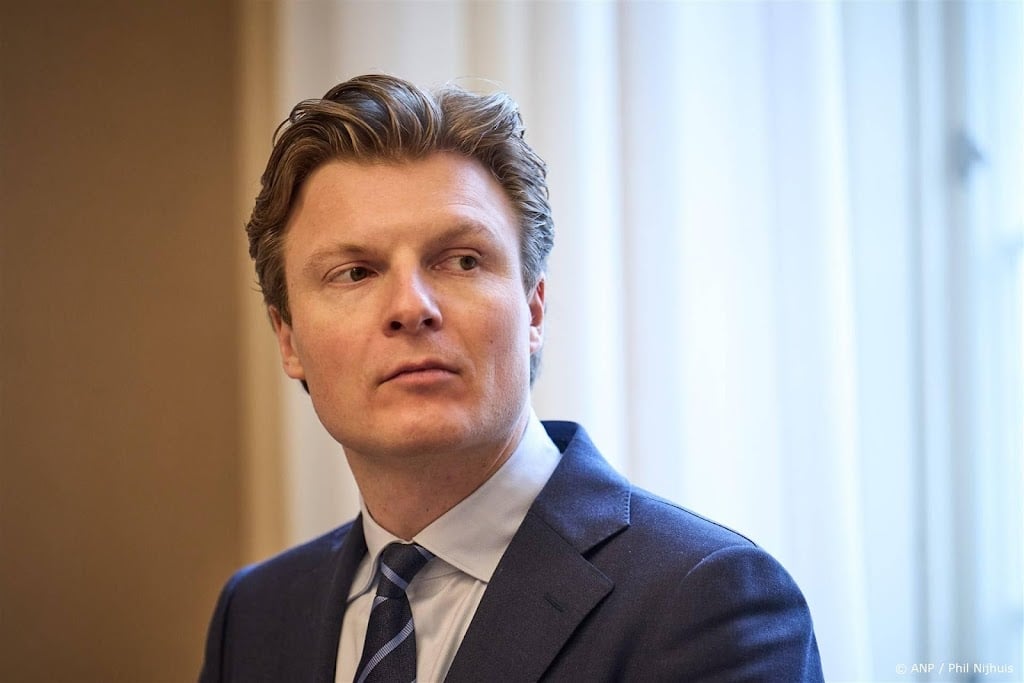 Oproep Brekelmans aan bedrijven: denk over hulp aan Defensie