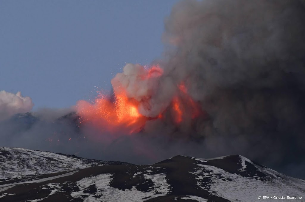 Siciliaans vliegveld weer open na uitbarsting Etna