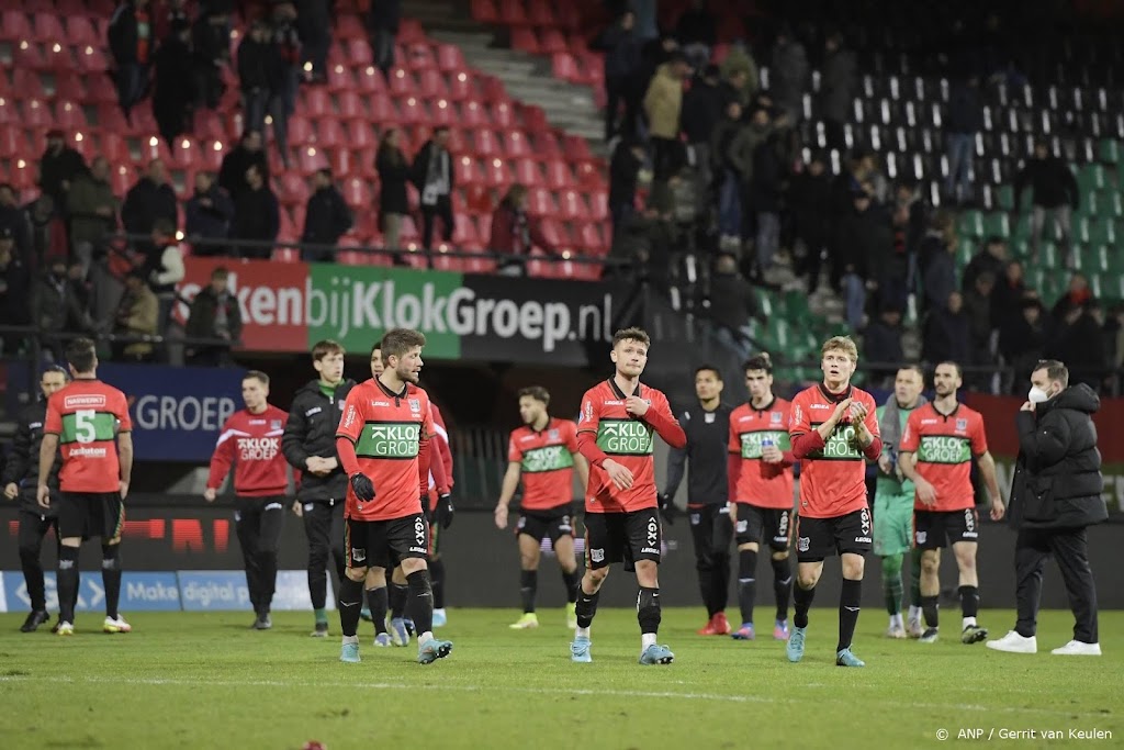 NEC: dak van stadion voldoet aan alle veiligheidseisen