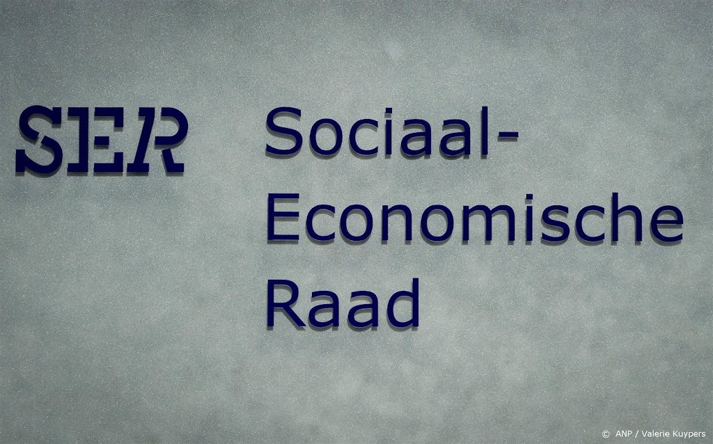 SER: aantrekkelijker werk publieke sector tegen personeelstekort