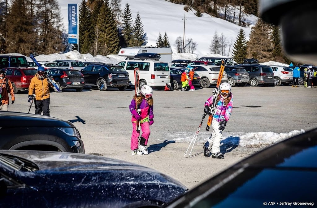 Files in Duitsland en Oostenrijk door wintersportgangers