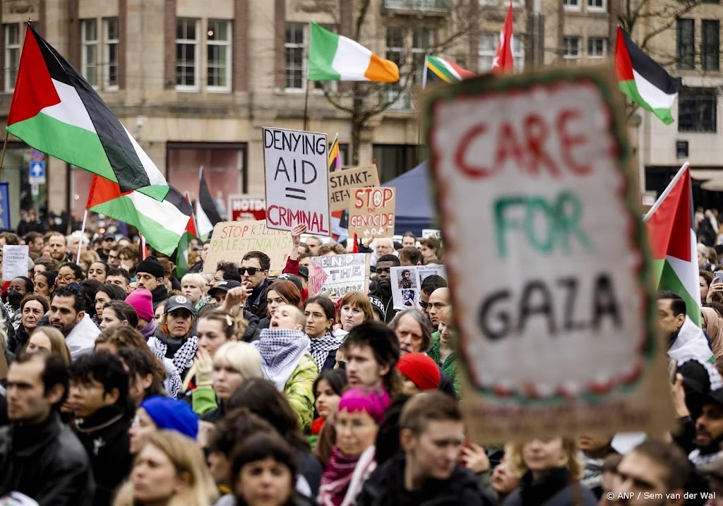 Paar duizend betogers bij mars tegen Gaza-oorlog in Amsterdam