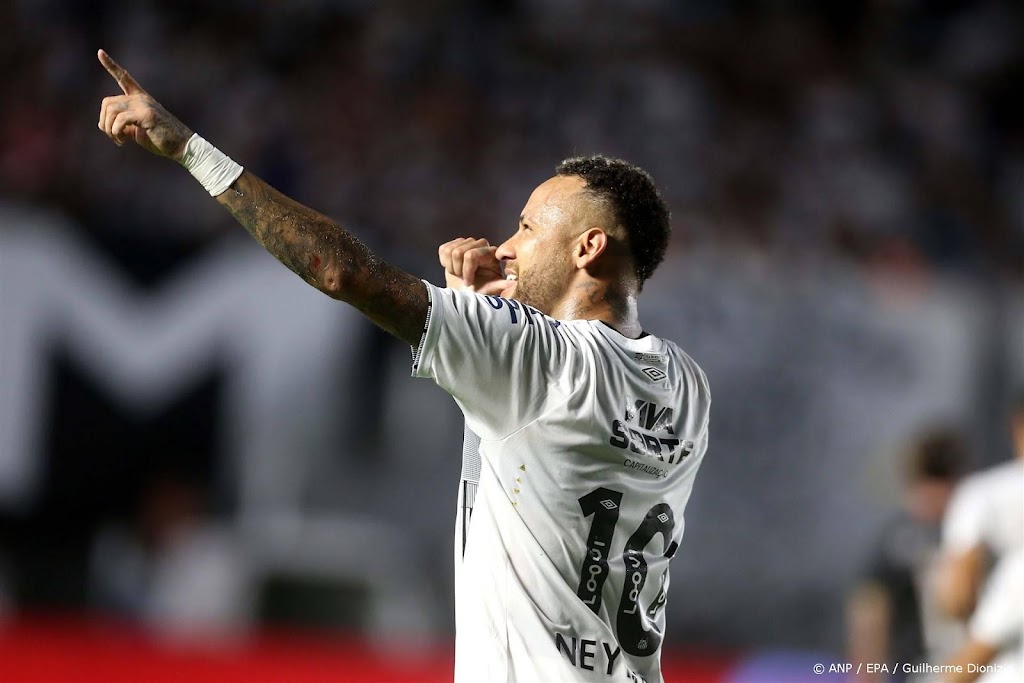 Neymar scoort voor het eerst na meer dan een jaar