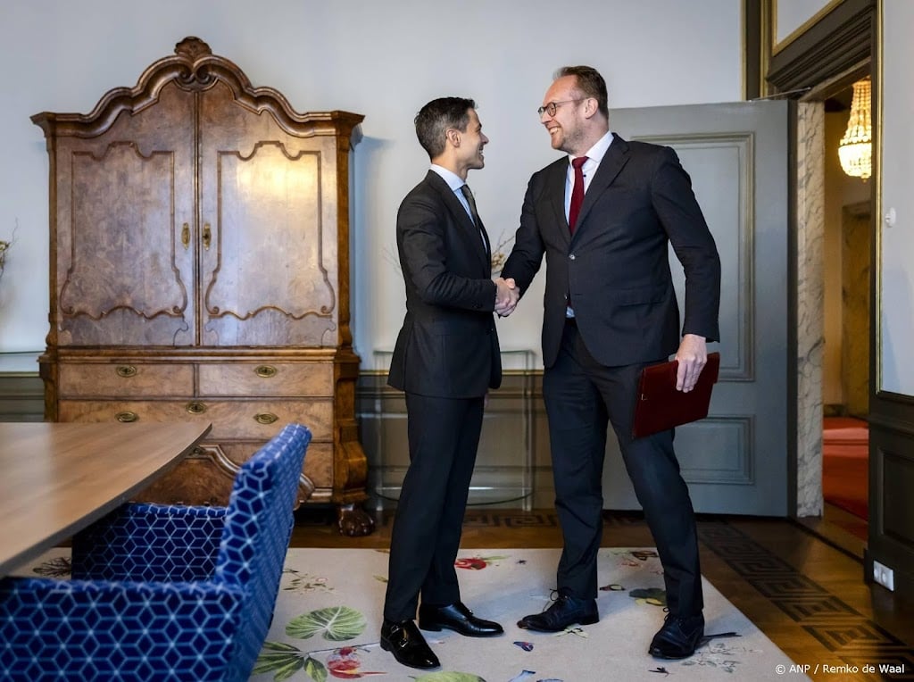 Heerma wil als minister band met medeoverheden herstellen