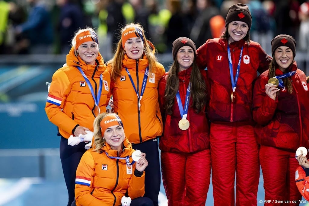 Schaatssters hebben alles gegeven en zijn trots op zilver 