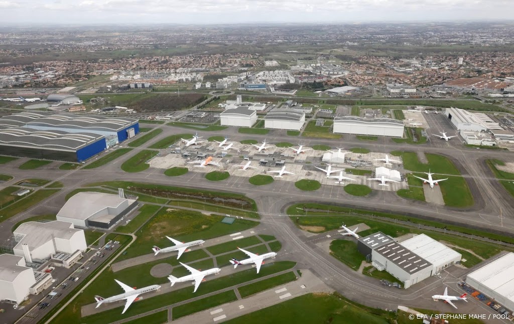 Luchtvaartbranche maant tot haast met 'coronapaspoort'