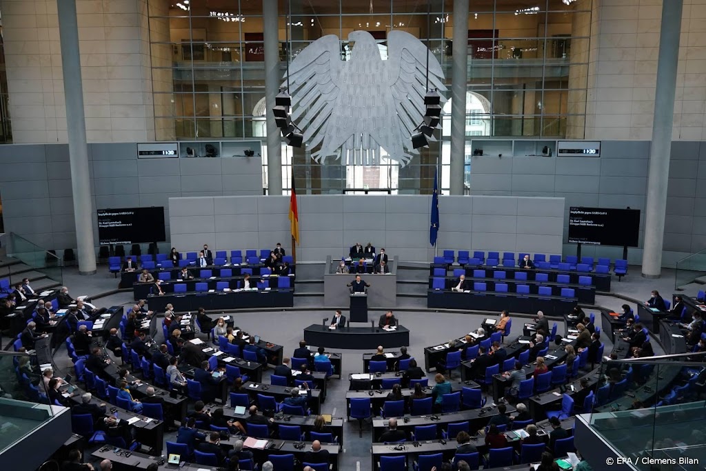 Duitse parlement debatteert over algehele coronaverplichting