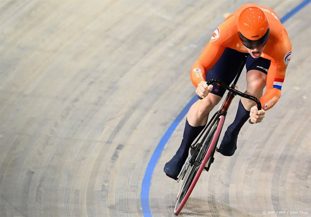 Zieke baanrenner Lavreysen geeft op bij sprintonderdeel Hongkong