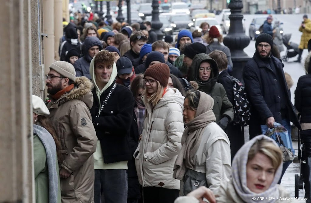 Lange wachtrijen bij stembureaus in Rusland door protesten