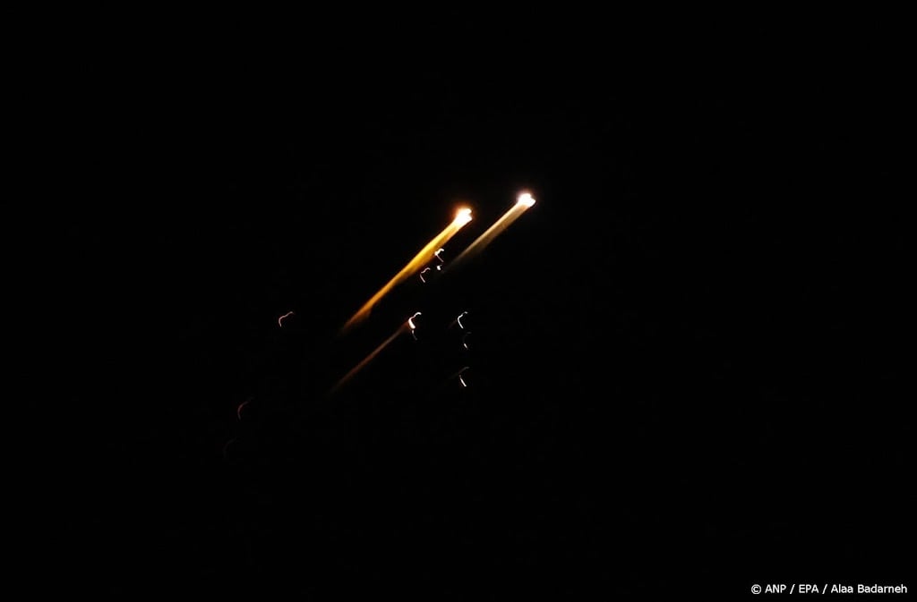 Israël voert nieuwe luchtaanvallen uit op Teheran en Beiroet