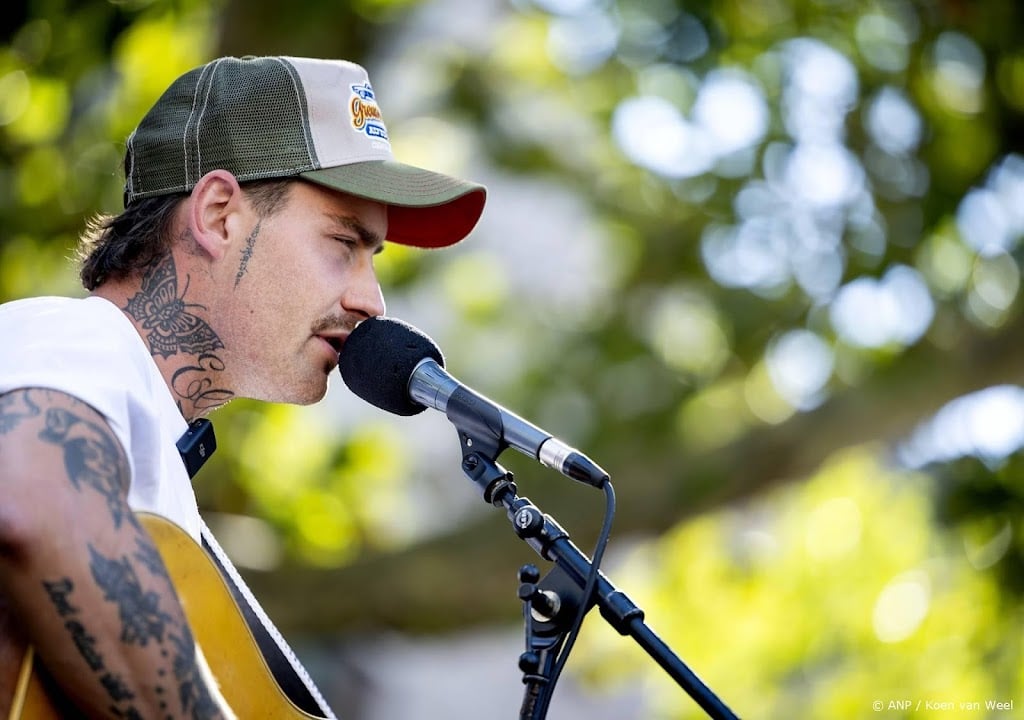 OM eist 15 maanden cel voor bedreigen zanger Douwe Bob 