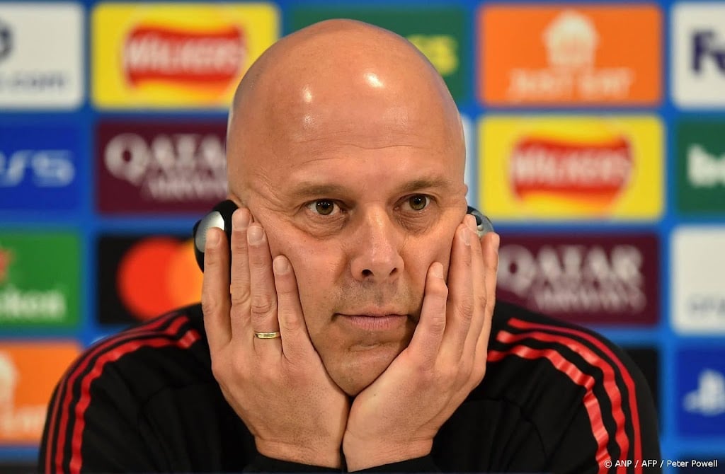 Slot rekent ondanks matige prestaties op steun fans Liverpool