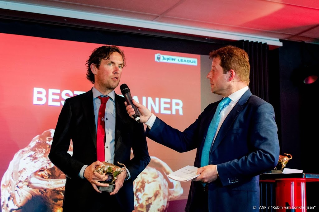 Trainer Pastoor verlengt contract in Oostenrijk