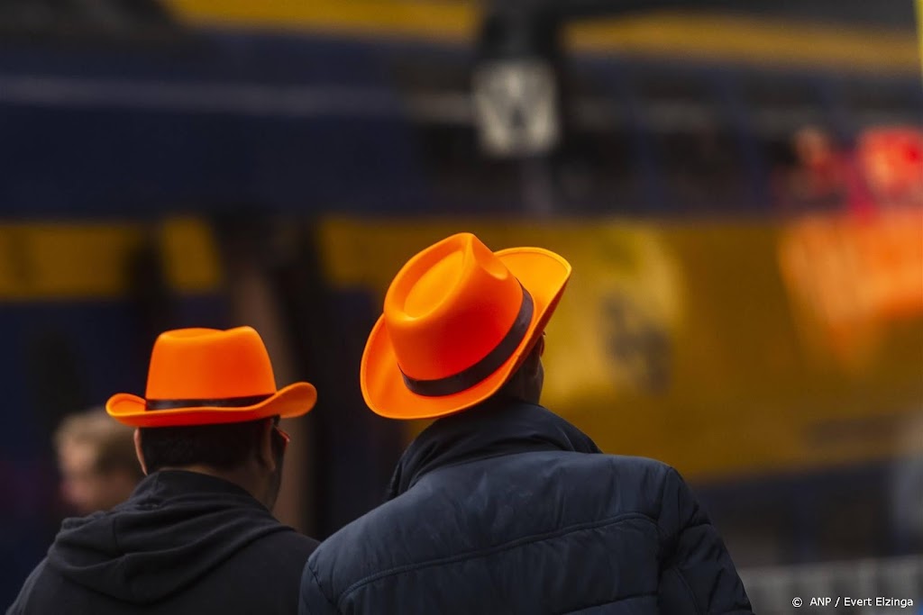 NS zet meer en langere treinen in op Koningsdag