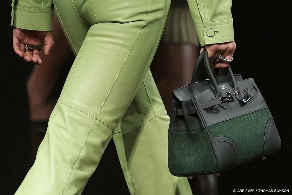 Modebedrijf Hermès verkoopt minder luxeproducten in China