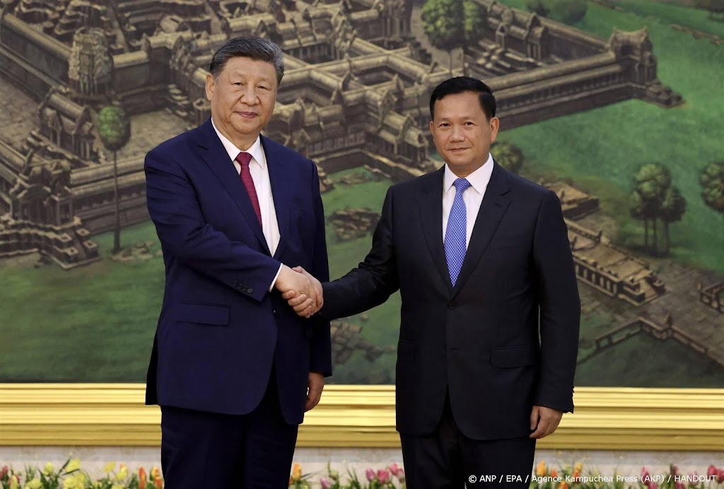 Xi Jinping sluit tour door Zuidoost-Azië af in Cambodja