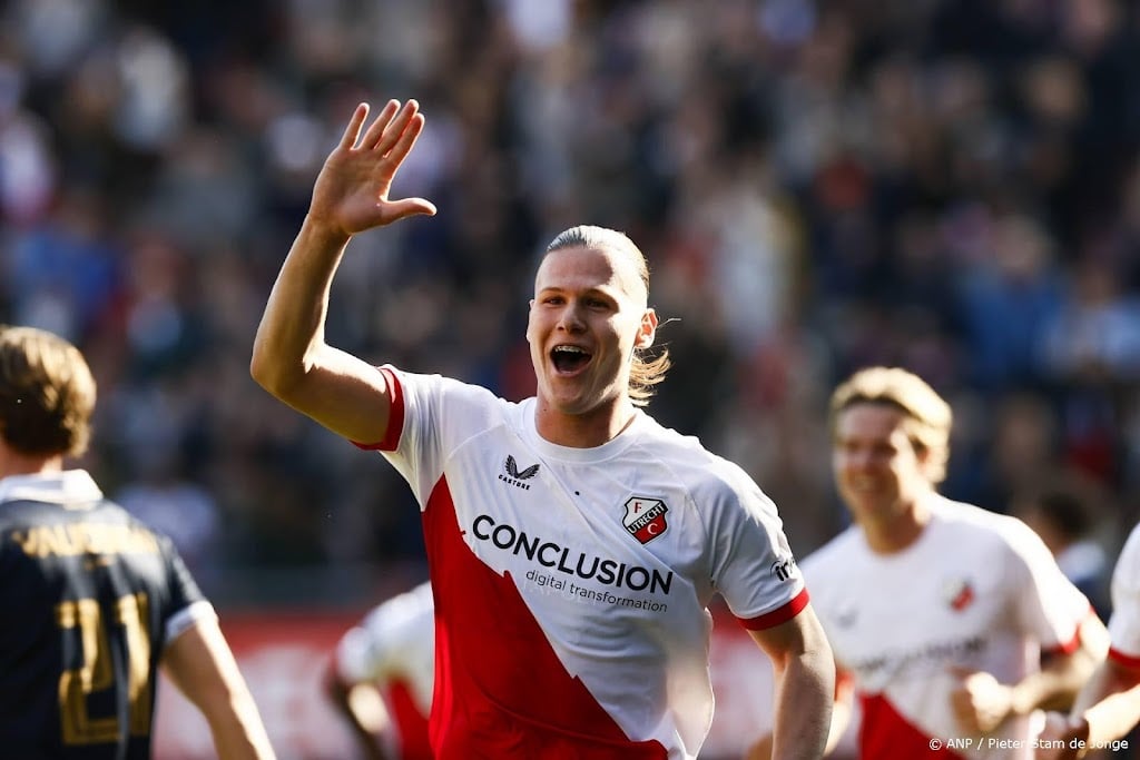 FC Utrecht legt huurling Stepanov langer vast