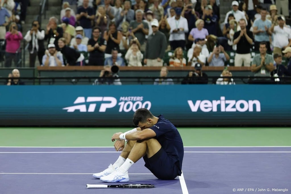 Djokovic meldt zich met blessure af voor masterstoernooi Madrid
