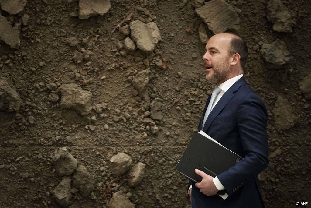 Asielminister: stemming over asielwetten nog tot dinsdag spannend