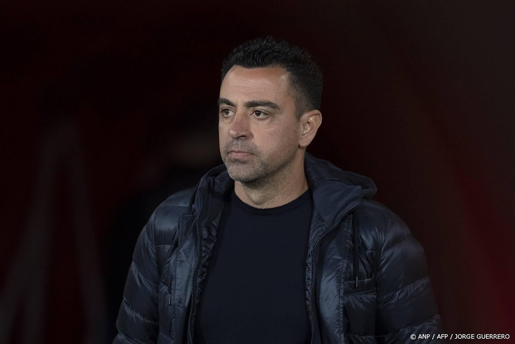Spaanse media: Laporta wil Barça-trainer Xavi alsnog ontslaan