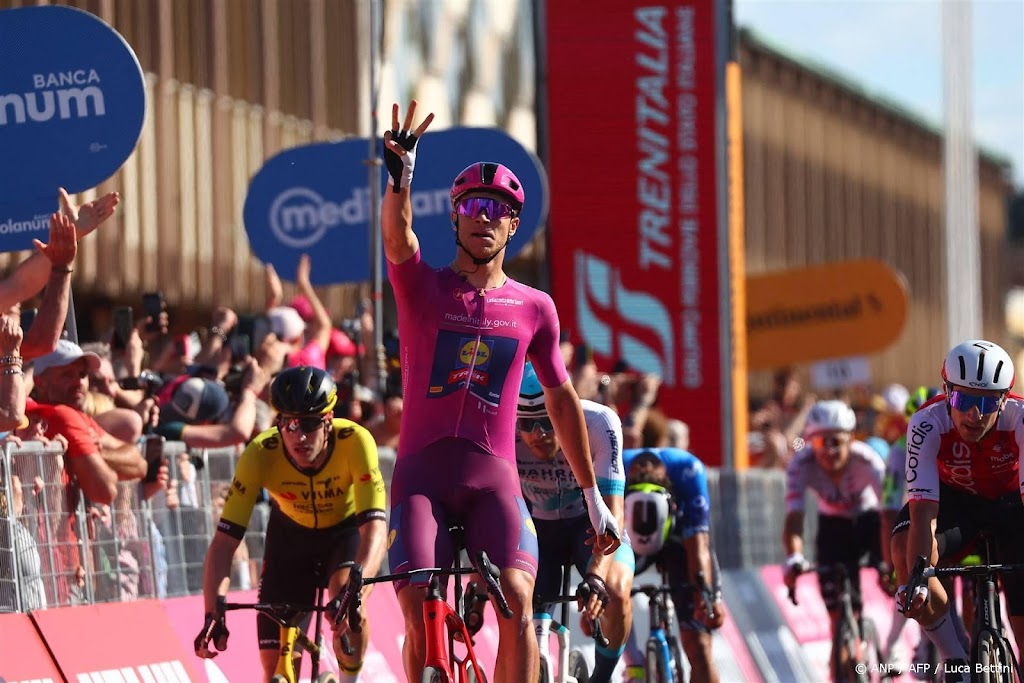 Sprinter Milan voor de derde keer de beste in Giro d'Italia