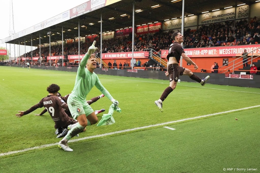 Telstar handhaaft zich in Eredivisie, FC Volendam naar play-offs 