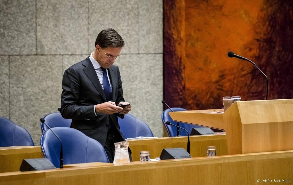 Sms'jes Rutte over coronabestrijding openbaar gemaakt