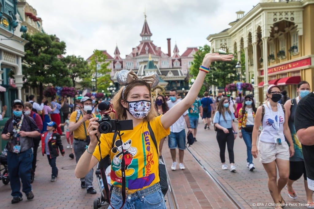 Disneyland Parijs opent weer de deuren na coronasluiting