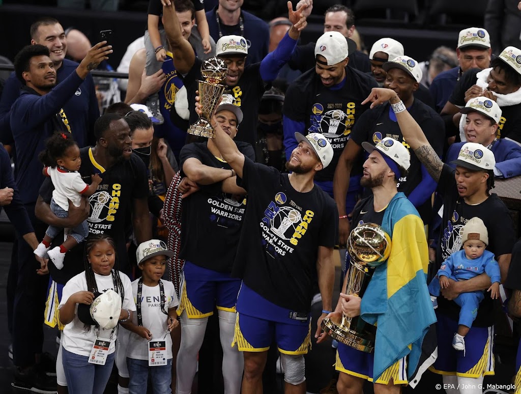 Golden State Warriors pakken in NBA vierde titel in acht jaar