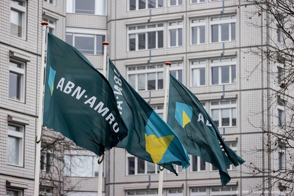 ABN AMRO schiet omhoog op Damrak door overnamegerucht 
