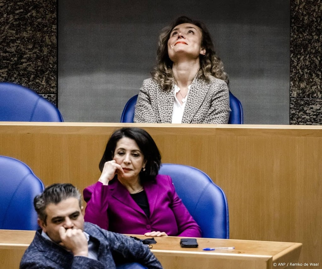 Kamer wil snel debatteren over kwestie-Arib 