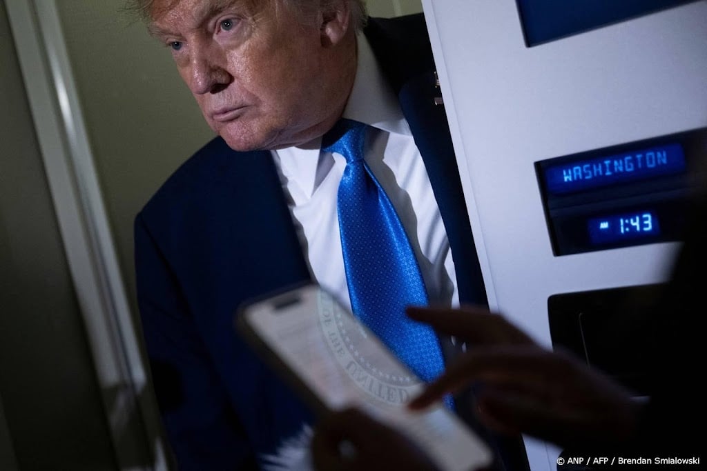 Trump heeft met veiligheidsraad over Iran overlegd