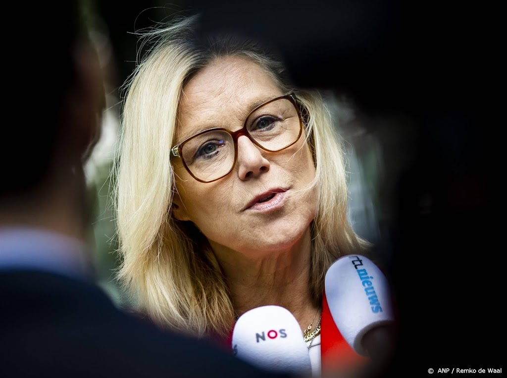 Hoofdredactie Nieuwsuur betreurt fouten in uitzending over Kaag