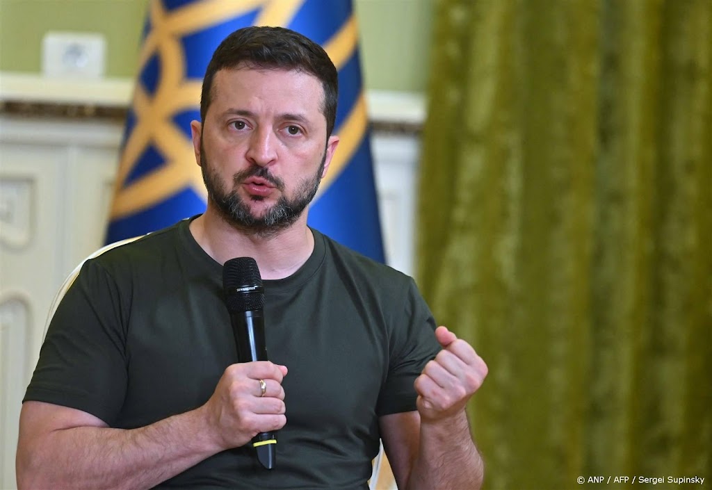 Zelensky staat stil bij slachtoffers van MH17-ramp