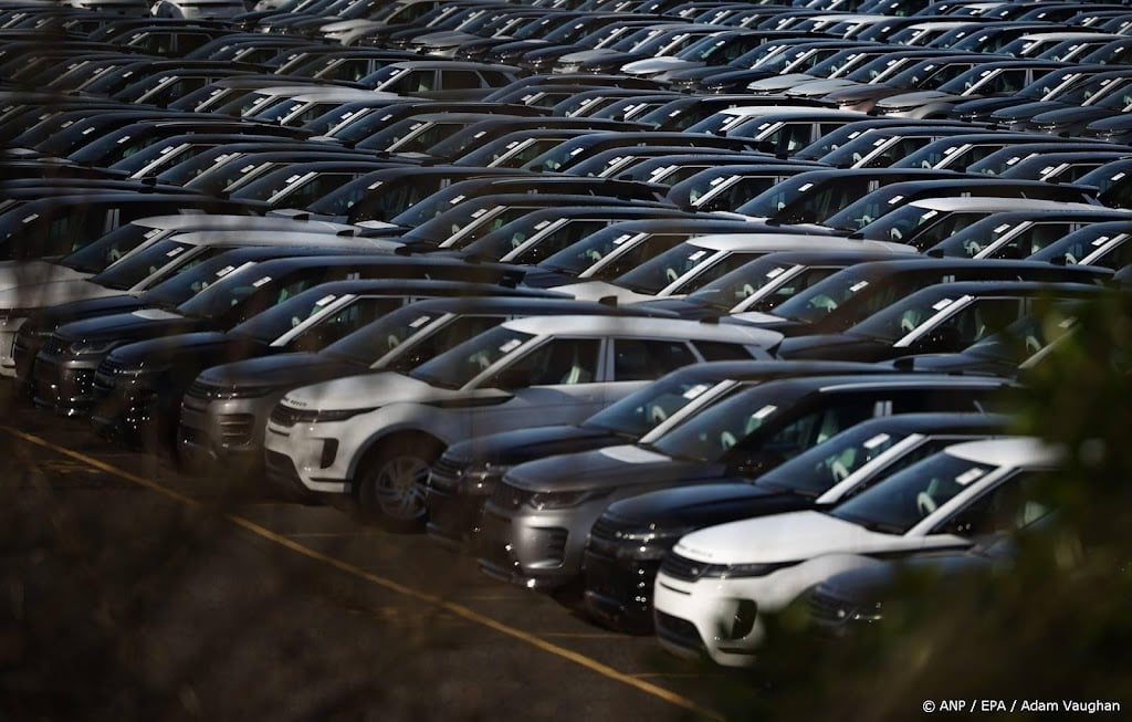 Jaguar Land Rover schrapt tot 500 managementfuncties in het VK