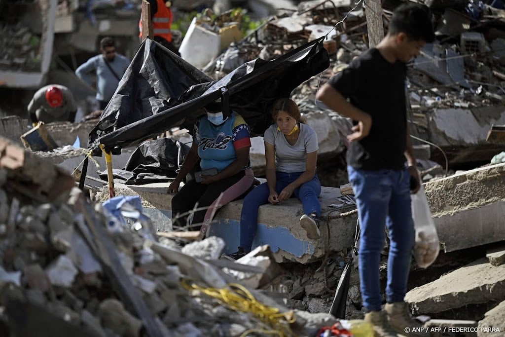 Dodental aardbevingen Venezuela opgelopen tot boven 4900