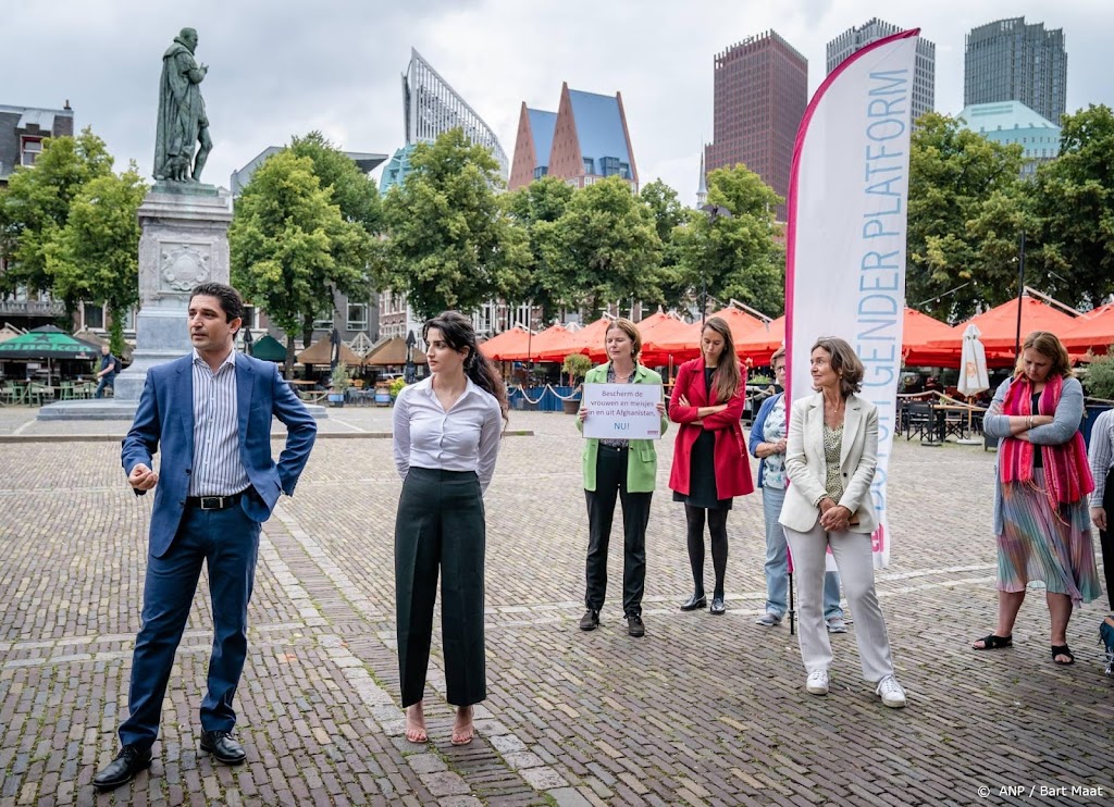 Afghanen in Nederland: haal meer mensen uit Afghanistan