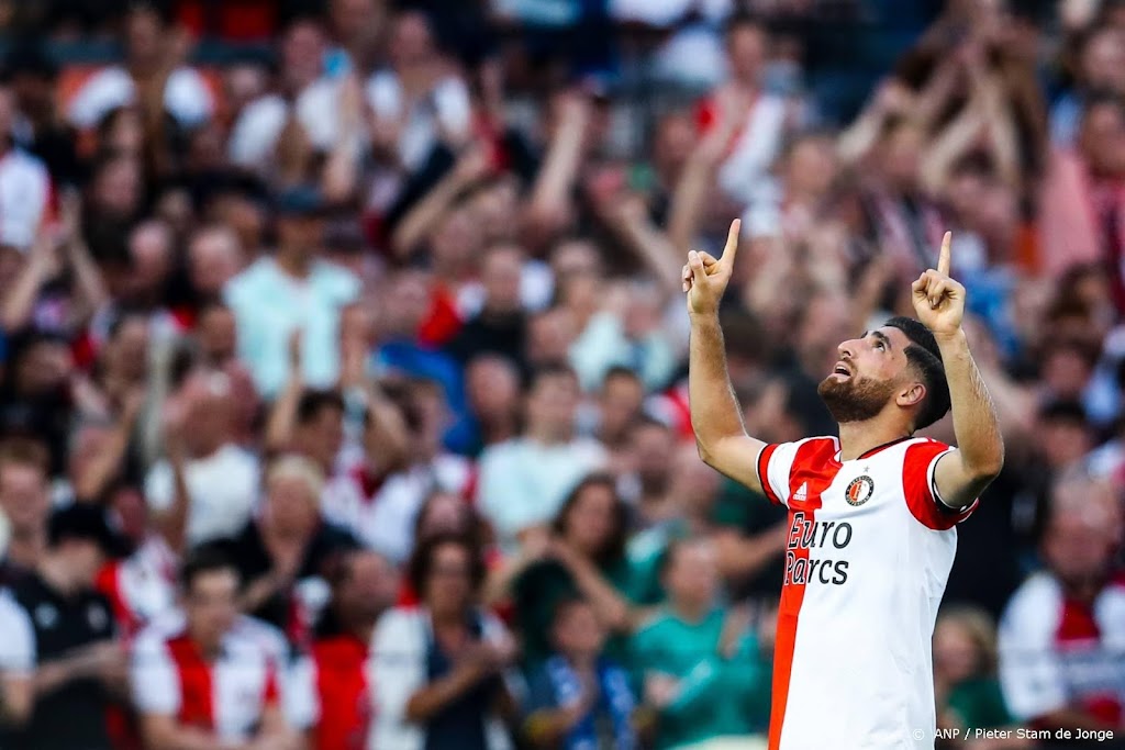 Jahanbakhsh weer terug op trainingsveld Feyenoord