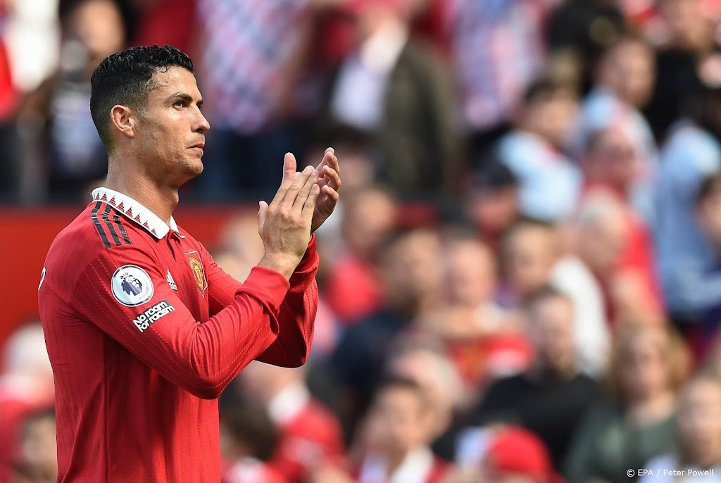 Politie geeft Ronaldo waarschuwing voor wegslaan telefoon van fan