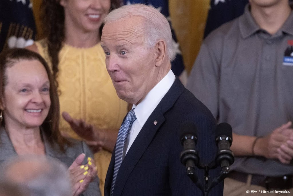 Biden viert verjaardag van grotendeels onbekend megasteunpakket