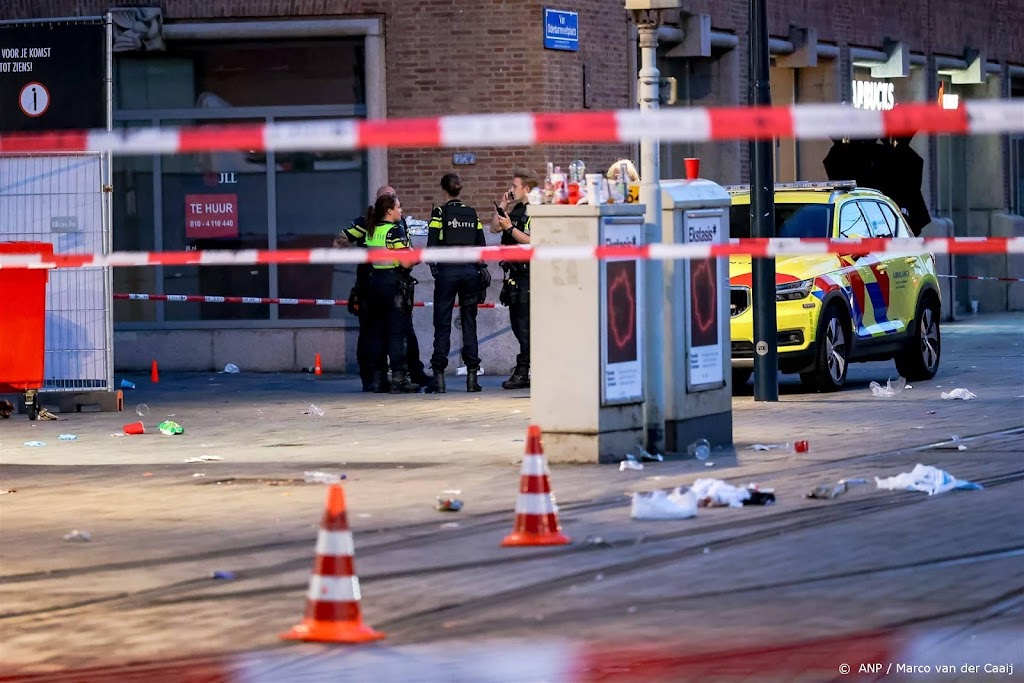 Verdachten steekpartij Zomercarnaval herkenbaar op politiefoto's