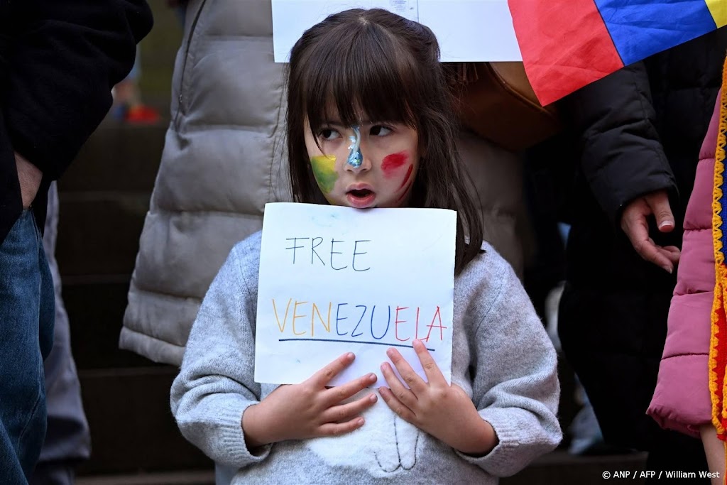 Venezolanen demonstreren in Amsterdam tegen president Maduro