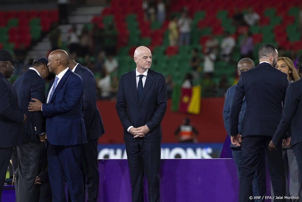 Ook Schotse voetbalbond trekt steun voor Infantino in