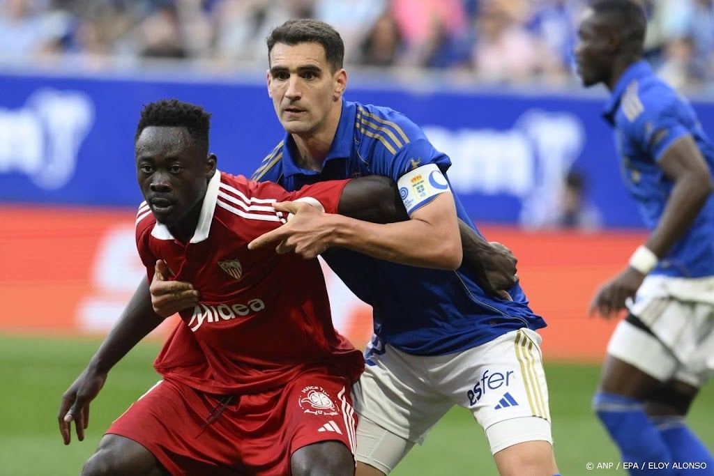 Feyenoord huurt Spaanse linksback Javi López van Real Sociedad