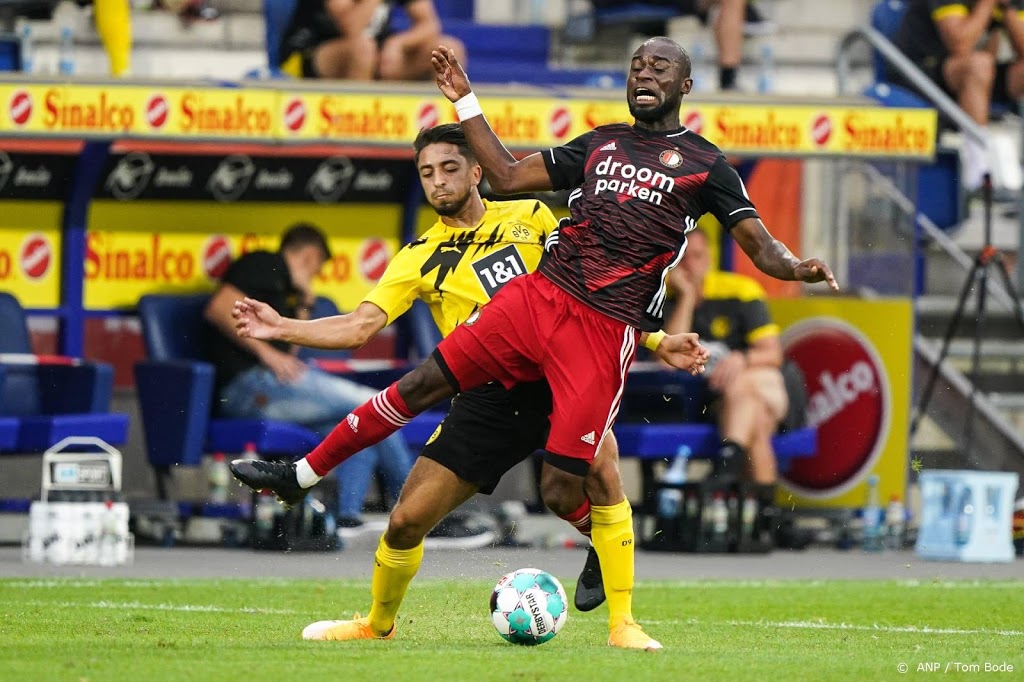 PEC Zwolle huurt aanvaller Pherai van Dortmund