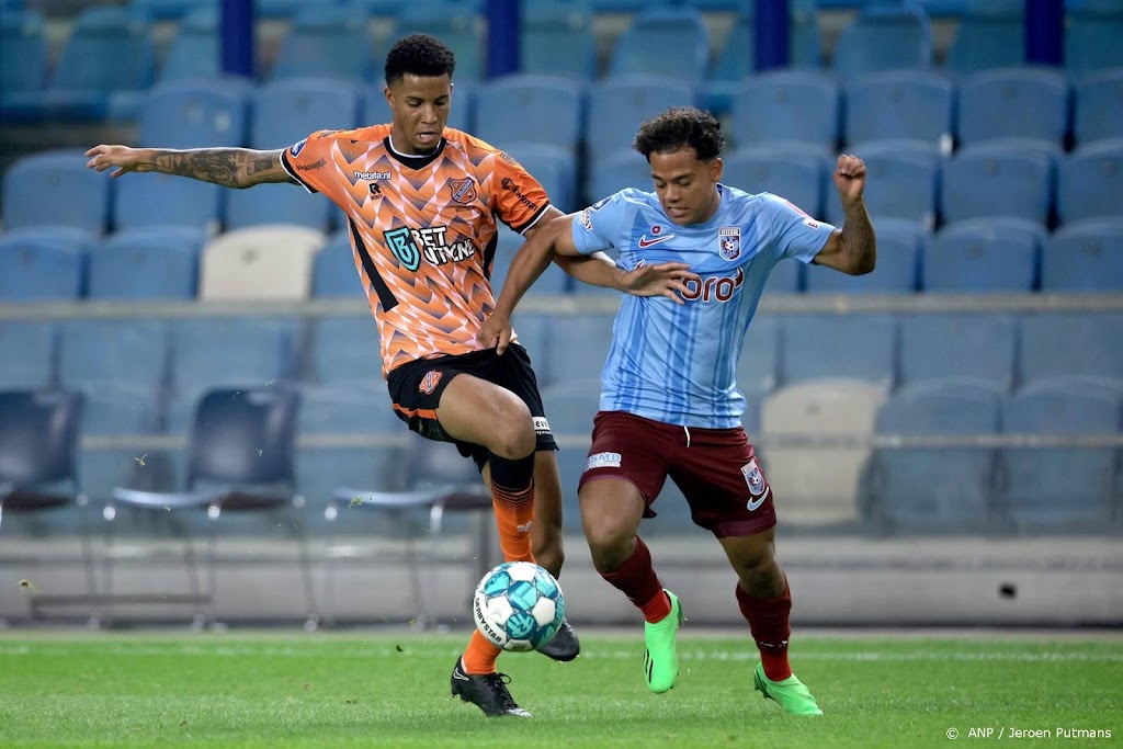 Vitesse en FC Volendam spelen gelijk in Gelredome