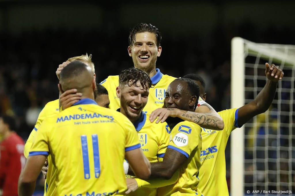 RKC Waalwijk verslaat negental Cambuur met ruime cijfers