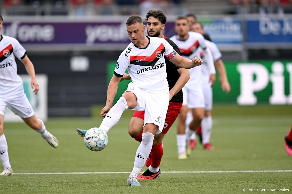 Almere City FC pakt bij Excelsior eerste punt in Eredivisie