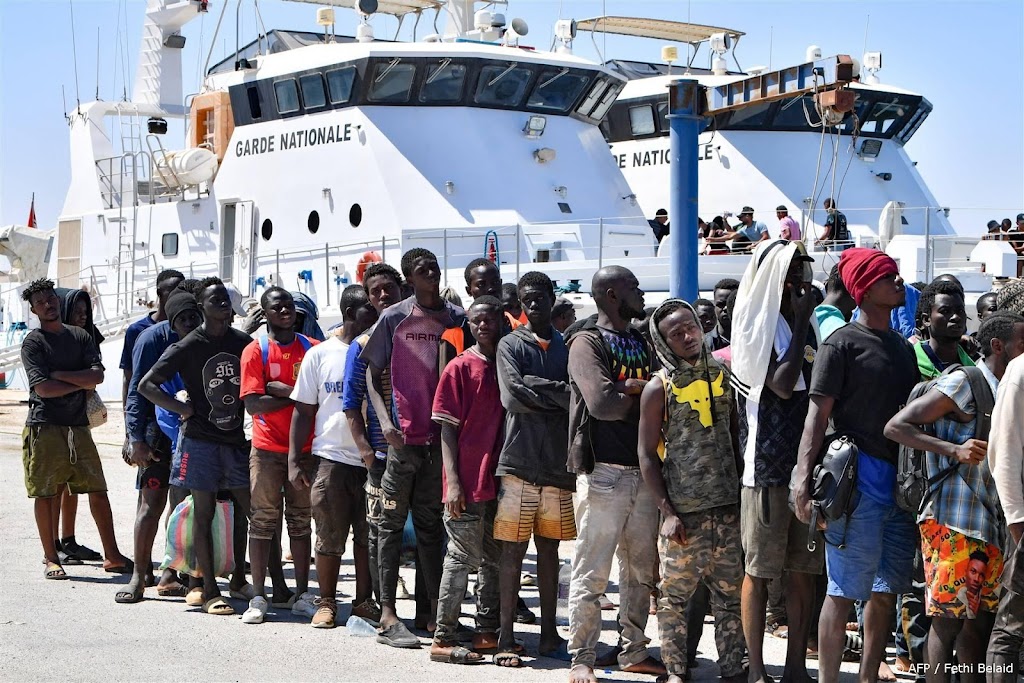 Ngo: Tunesië zet honderden Afrikaanse migranten uit stad Sfax